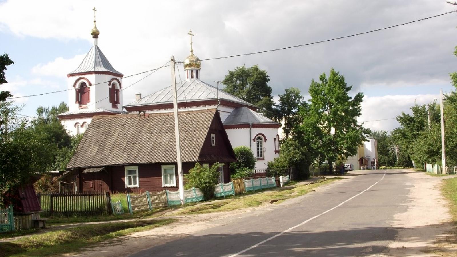 Поселок ш. Поселок Шарковщина Витебская. Деревня Остравляне Шарковщина. Село Шарковщины фото.